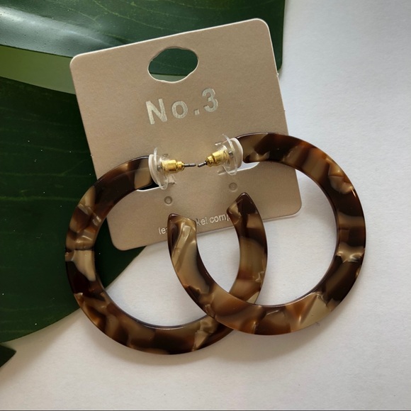 No. 3 Jewelry - No. 3 Acrylic Tortoise Hoop Earrings NWT No. 3 Jewelry - No. 3 Acrylic Tortoise Hoop Earrings NWT